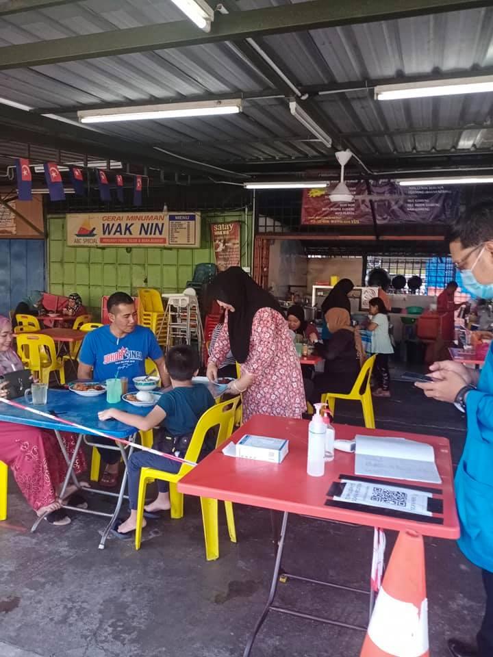 Yus Roti Prata Power Desa Jaya Kedai
